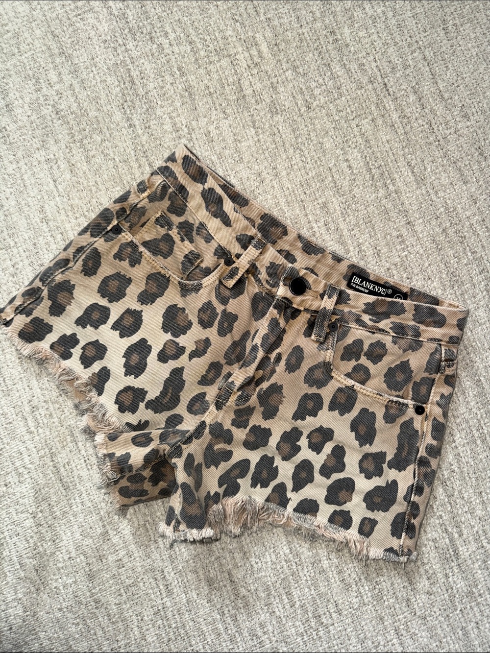 🚨Price Drop🚨 Blank NYC Leopard Frayed high waist Denim Shorts - Tan & Black